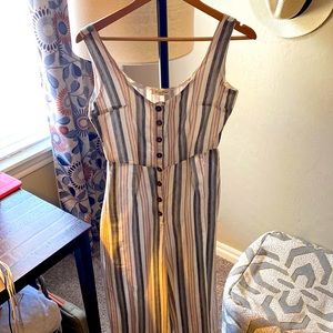 Women’s sleeveless romper.